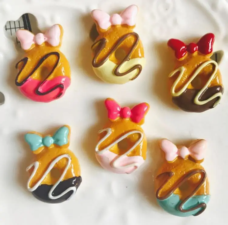 Kawaii Wholesale Resin Simulation Miniature Cute Donuts, Resin Flat Back Cabochon for Phone Decoration, DIY, Scrapbooking
Kawaii Wholesale Resin Simulation Miniature Cute Donuts, Resin Flat Back Cabochon for Phone Decoration, DIY, Scrapbooking