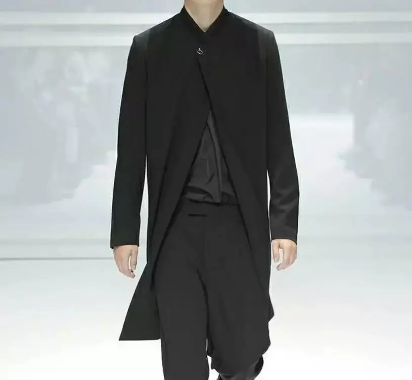 S-4XL HOT 2019 Spring Men's New Fashion personality long-sleeved A grain of buckle decorative collar split trench coat
S-4XL HOT 2019 Spring Men's New Fashion personality long-sleeved A grain of buckle decorative collar split trench coat