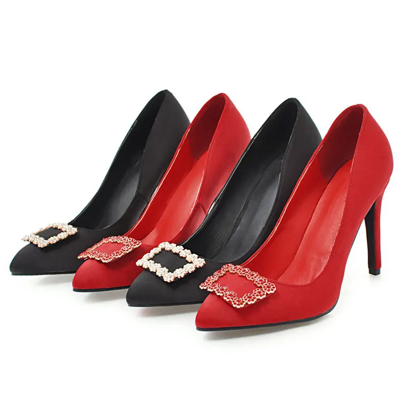 Fanyuan Vintage Flock Crystal Buckle Decoration High Heels Women Shoes Fashion Pointed Toe Square Heels Women's Pumps Ladies
Fanyuan Vintage Flock Crystal Buckle Decoration High Heels Women Shoes Fashion Pointed Toe Square Heels Women's Pumps Ladies