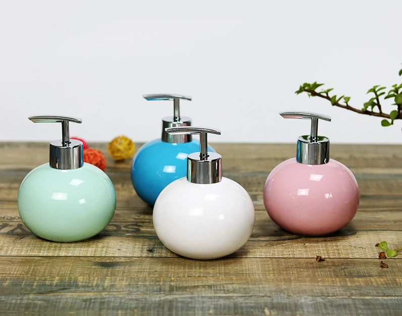 Модный керамический ручной насос для душа, парфюм, гель для душа, Круглый флакон для лосьона, диспенсер для мыла 300 мл
Модный керамический ручной насос для душа, парфюм, гель для душа, Круглый флакон для лосьона, диспенсер для мыла 300 мл