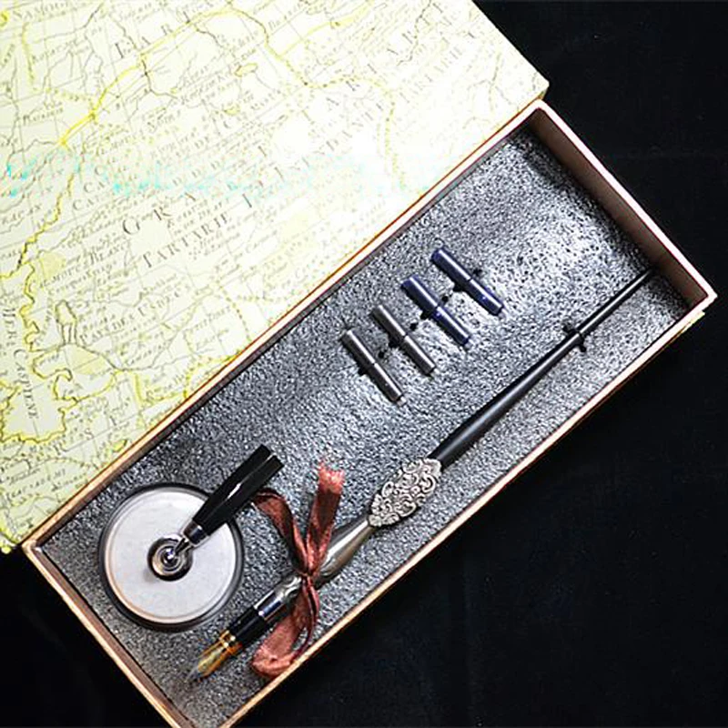 High Quality CEO Vitage Fountain Pen Set with 4 Ink Sacs Pen Holder Signature Calligraphy Retro Carving Wedding Gift Pen
High Quality CEO Vitage Fountain Pen Set with 4 Ink Sacs Pen Holder Signature Calligraphy Retro Carving Wedding Gift Pen