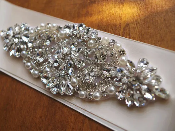 rhinestone applique, bridal sash applique, delicate bridal headpiece, applique for DIY, rhs-x001
rhinestone applique, bridal sash applique, delicate bridal headpiece, applique for DIY, rhs-x001