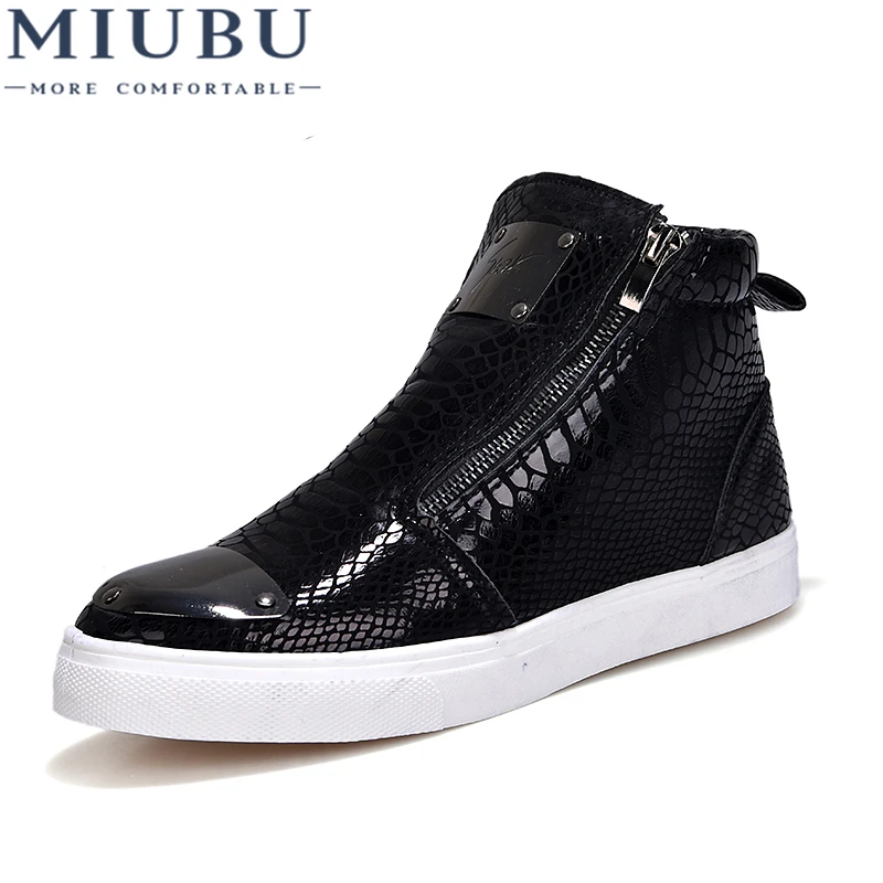 MIUBU Autumn Winter Men Black Classic High Top Crocodile Pattern Leather Shoes Men Sneakers Non-slip Male Driving Moccasins
MIUBU Autumn Winter Men Black Classic High Top Crocodile Pattern Leather Shoes Men Sneakers Non-slip Male Driving Moccasins