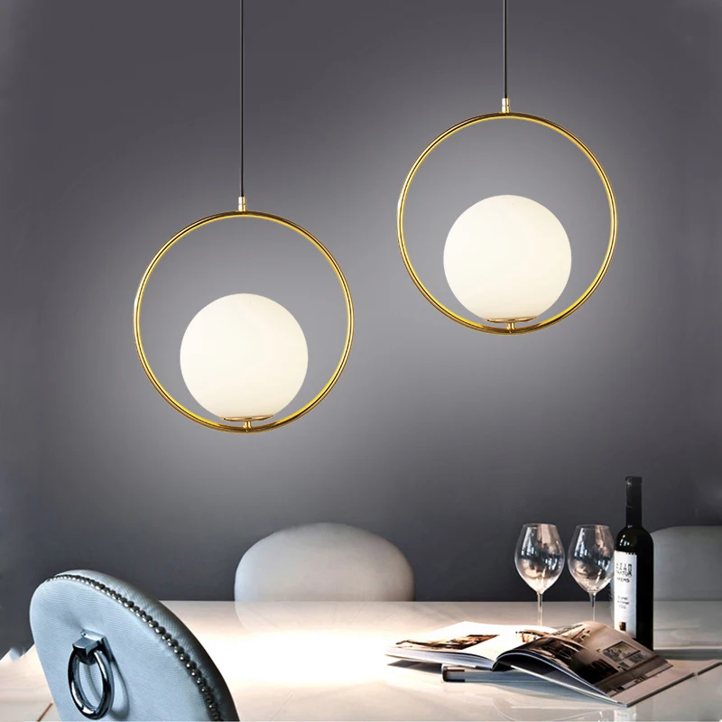 Modern Style Gold Metal Round Globe Pendant Lights Bar Restaurant Kitchen Fixtures Indoor LED Glass Ball Pendant Lamps Hang Lamp
Modern Style Gold Metal Round Globe Pendant Lights Bar Restaurant Kitchen Fixtures Indoor LED Glass Ball Pendant Lamps Hang Lamp