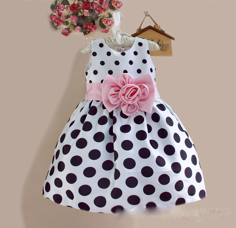 Christmas Super Flower girls dresses for party and wedding Dot print Princess Kids Dress Fashion Children's Clothing
Christmas Super Flower girls dresses for party and wedding Dot print Princess Kids Dress Fashion Children's Clothing