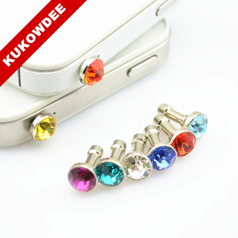100 pcs Hot Sale Universal Bling Shining Crystal Diamond Dust Plug For iPhone 6s Plus 5/iPad 3.5mm Earphones Jack Plug Mix Color
100 pcs Hot Sale Universal Bling Shining Crystal Diamond Dust Plug For iPhone 6s Plus 5/iPad 3.5mm Earphones Jack Plug Mix Color