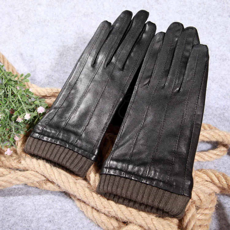 Q45 New Fashion Leather Gloves Men's Fine Goatskin with Suede Winter Warmth Bike Leather Glove Lovers Winter Gloves Men
Q45 New Fashion Leather Gloves Men's Fine Goatskin with Suede Winter Warmth Bike Leather Glove Lovers Winter Gloves Men