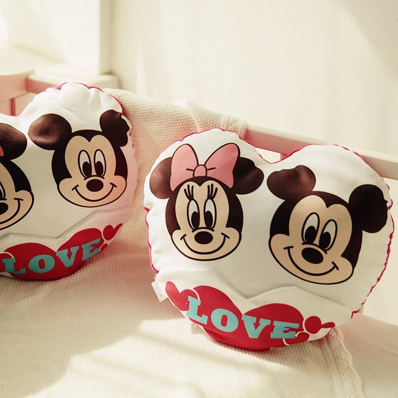 30*40 cm Adorable Soft Mickey & Minnie Love Heart Plush Toy Pillow Cartoon Minnie Cushion
30*40 cm Adorable Soft Mickey & Minnie Love Heart Plush Toy Pillow Cartoon Minnie Cushion