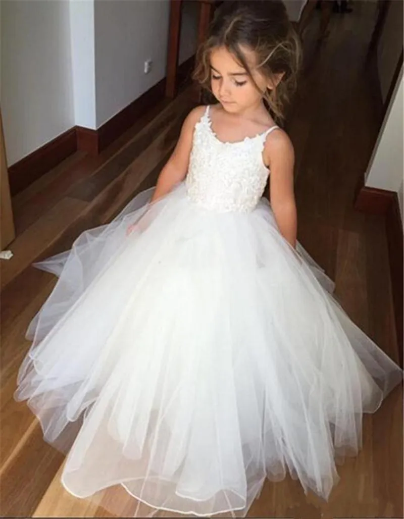 Puffy Tulle White Flower Girls Dresses Vestidos Para Meninas Ball Gown First communion Dress Kids Clothes Big Day
Puffy Tulle White Flower Girls Dresses Vestidos Para Meninas Ball Gown First communion Dress Kids Clothes Big Day