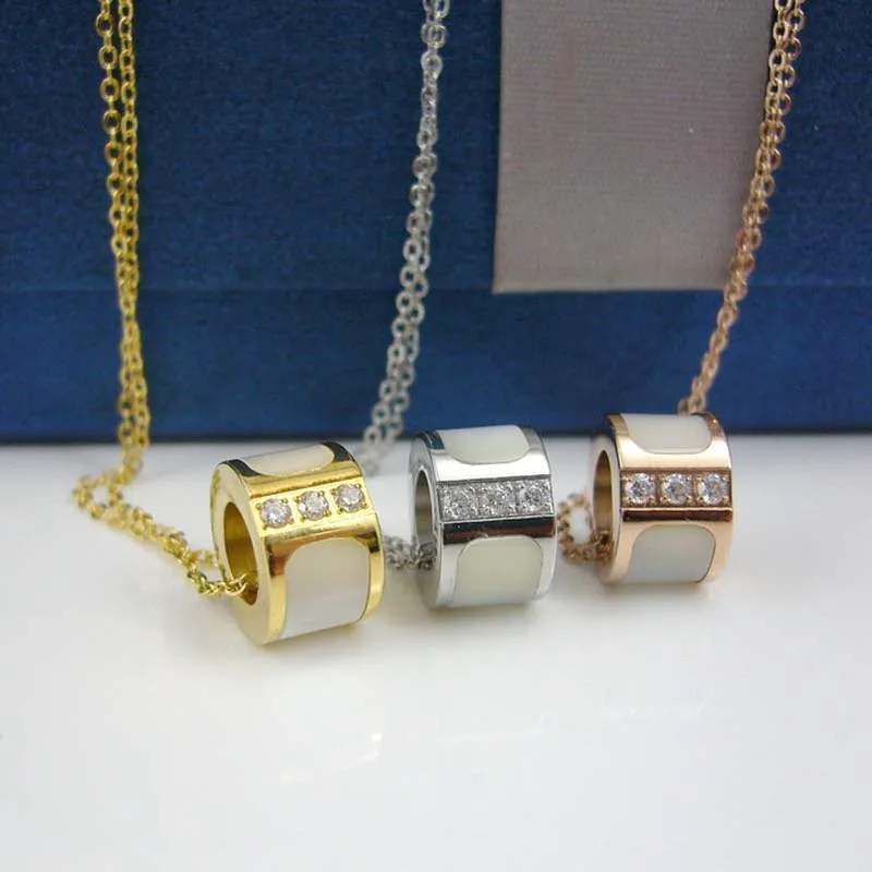 Hot Sale White Shell With Rhinestone CZ Round Silver Color / Gold Color / Rose Gold Color Stainless Steel Necklace
Hot Sale White Shell With Rhinestone CZ Round Silver Color / Gold Color / Rose Gold Color Stainless Steel Necklace