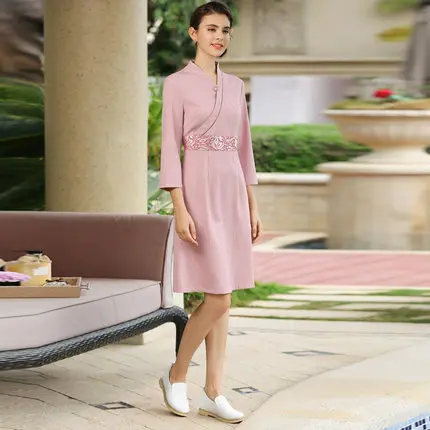 New autumn and winter 2018 female beauty salon beautician Thai spa technician staff working clothes
New autumn and winter 2018 female beauty salon beautician Thai spa technician staff working clothes