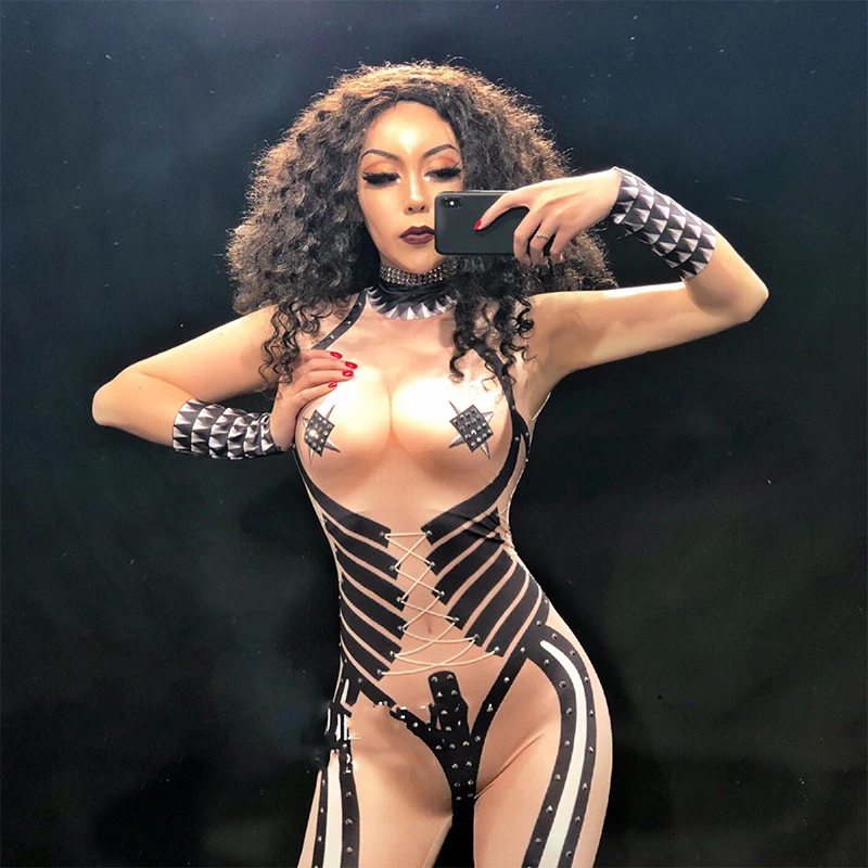 Women Black Grid Sexy Stage Jumpsuit Sleeveless Type Bodysuit Nightclub Party Stage Wear Singer Dancer Costumes Fashion Show
Women Black Grid Sexy Stage Jumpsuit Sleeveless Type Bodysuit Nightclub Party Stage Wear Singer Dancer Costumes Fashion Show