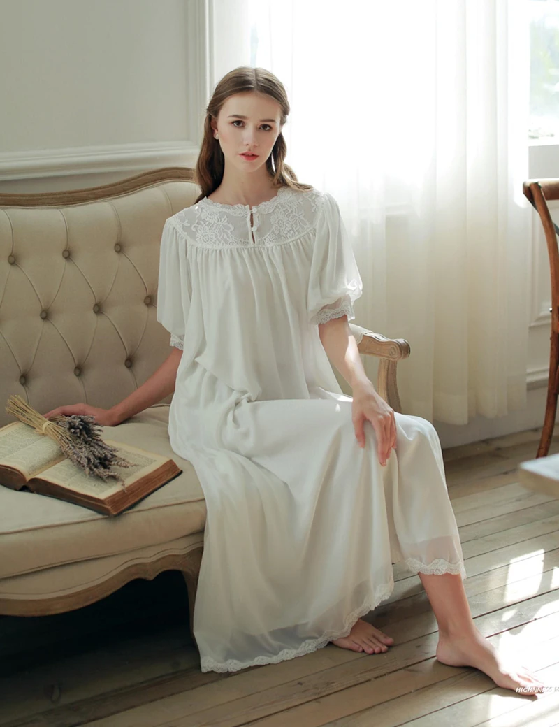 High Quality Sleepwear Nightgown White Short Sleeve Summer Nightdress Royal Classic Design Sleepwear One Piece Dress Comfortbale
High Quality Sleepwear Nightgown White Short Sleeve Summer Nightdress Royal Classic Design Sleepwear One Piece Dress Comfortbale