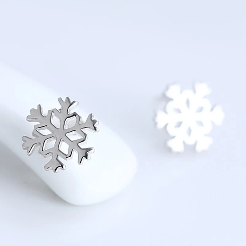 YAOLOGE 925 Sterling Silver Classic Winter Snowflake Earrings Couple Women's Earrings Fashion Jewelry
YAOLOGE 925 Sterling Silver Classic Winter Snowflake Earrings Couple Women's Earrings Fashion Jewelry