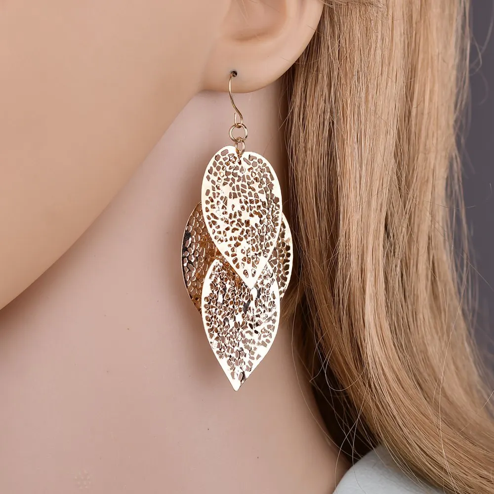 6 pairs of pearl earrings set fashion hollow leaves woven earrings ladies jewelry Support a generation
6 pairs of pearl earrings set fashion hollow leaves woven earrings ladies jewelry Support a generation
