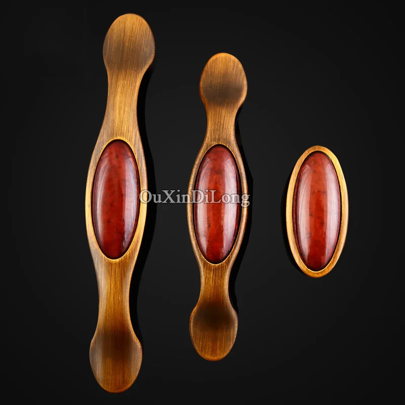 Elegant 2PCS European Solid Kitchen Cabinet Door Handles Cupboard Wardrobe Drawer Shoe Cabinet Pulls Handles and Knobs
Elegant 2PCS European Solid Kitchen Cabinet Door Handles Cupboard Wardrobe Drawer Shoe Cabinet Pulls Handles and Knobs