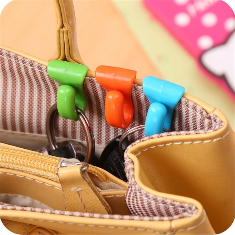 4pcs/lot Key Hanger in Bag Handbag Storage Organizer Creative Keys Hooks Hangers Travel Outside Favor
4pcs/lot Key Hanger in Bag Handbag Storage Organizer Creative Keys Hooks Hangers Travel Outside Favor