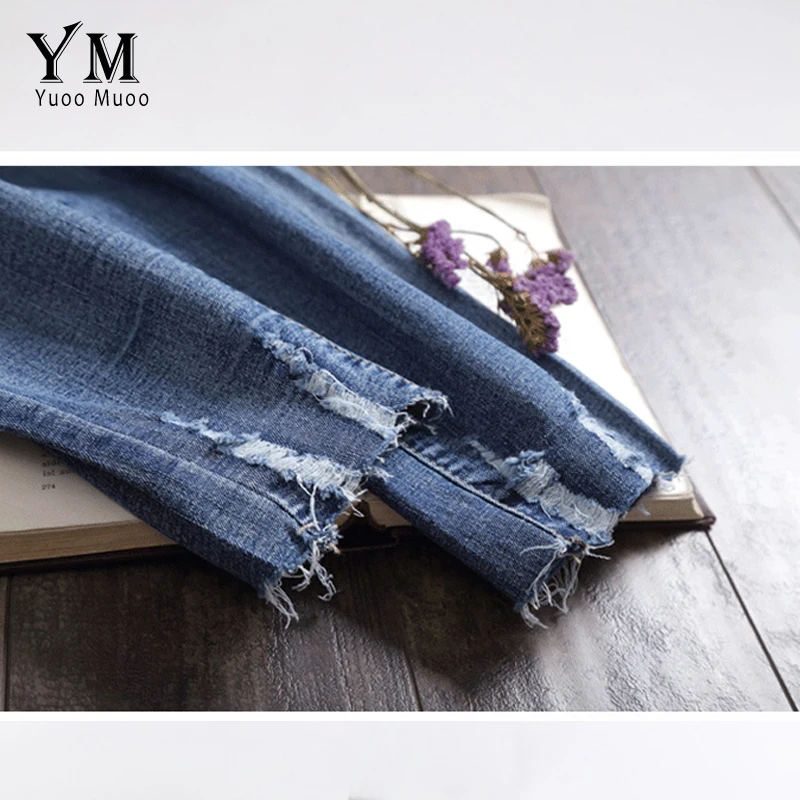 YuooMuoo High Quality Mom Jeans Blue Ripped Jeans for Women Elastic Waist Casual Plus Size Denim Jeans Pants Ladies Trousers
YuooMuoo High Quality Mom Jeans Blue Ripped Jeans for Women Elastic Waist Casual Plus Size Denim Jeans Pants Ladies Trousers