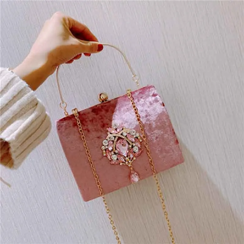 Women Evening Clutch Party Bags Ladies Suede Box Make Up Vintage Purses And Handbags
Women Evening Clutch Party Bags Ladies Suede Box Make Up Vintage Purses And Handbags