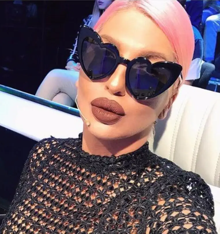 New High Quality Sunglasses Women Cat Eye Sun Glasses Fashion Mirror Eyewear Vintage Glasses Oversized Women oculos de sol
New High Quality Sunglasses Women Cat Eye Sun Glasses Fashion Mirror Eyewear Vintage Glasses Oversized Women oculos de sol