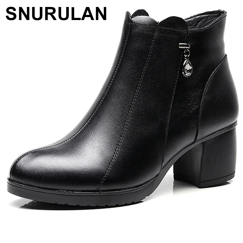 SNURULAN Women Ankle Boots Soft Genuine Leather Thick High Heels Shoes Platform Boots Winter Autumn Boots Warm Fur E596
SNURULAN Women Ankle Boots Soft Genuine Leather Thick High Heels Shoes Platform Boots Winter Autumn Boots Warm Fur E596