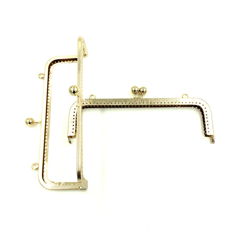 10Pcs Rose Gold Fashion Purse Metal Rectangle Frame Kiss Clasps Lock Clutch Handbag Handle 20x9cm
10Pcs Rose Gold Fashion Purse Metal Rectangle Frame Kiss Clasps Lock Clutch Handbag Handle 20x9cm