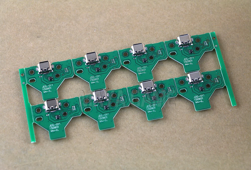 OCGAME 30pcs/lot Replacement 12pin JDS-011 LED Power Charge Board for Playstation 4 PS4 Wireless Controller
OCGAME 30pcs/lot Replacement 12pin JDS-011 LED Power Charge Board for Playstation 4 PS4 Wireless Controller