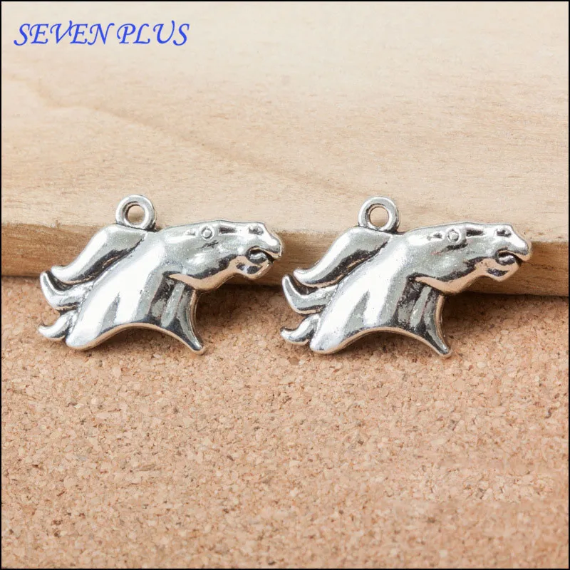 High Quality 20 Pieces/Lot 16mm*27mm Antique Silver Plated Denver Horse Head Sports Logo Charms
High Quality 20 Pieces/Lot 16mm*27mm Antique Silver Plated Denver Horse Head Sports Logo Charms