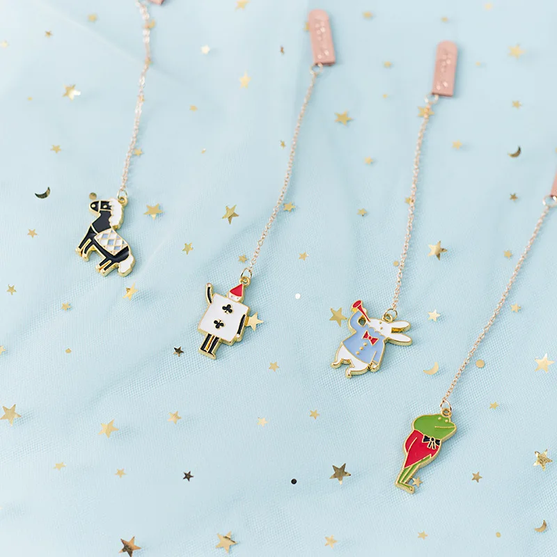 4 Pcs/Set Cartoon Mouse and Horse Metal Pendant Bookmark Creative Book Holder Gift Stationery
4 Pcs/Set Cartoon Mouse and Horse Metal Pendant Bookmark Creative Book Holder Gift Stationery