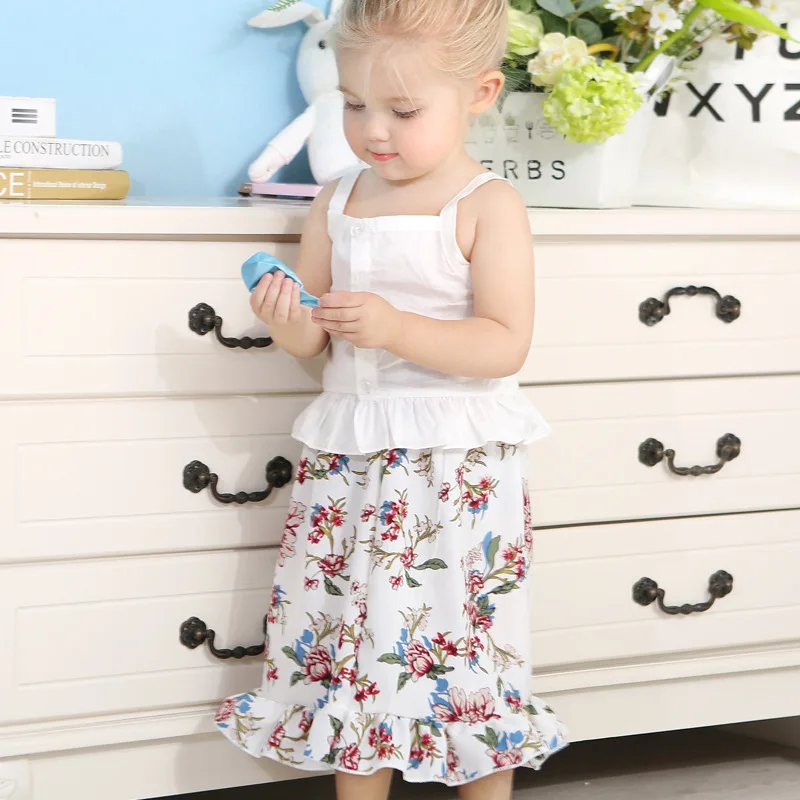 Girls Toddler Print Floral Ruffles Skirts White Color Tops Outfits Clothing New Western Summer Holiday Sweet Children 2cs Sets
Girls Toddler Print Floral Ruffles Skirts White Color Tops Outfits Clothing New Western Summer Holiday Sweet Children 2cs Sets