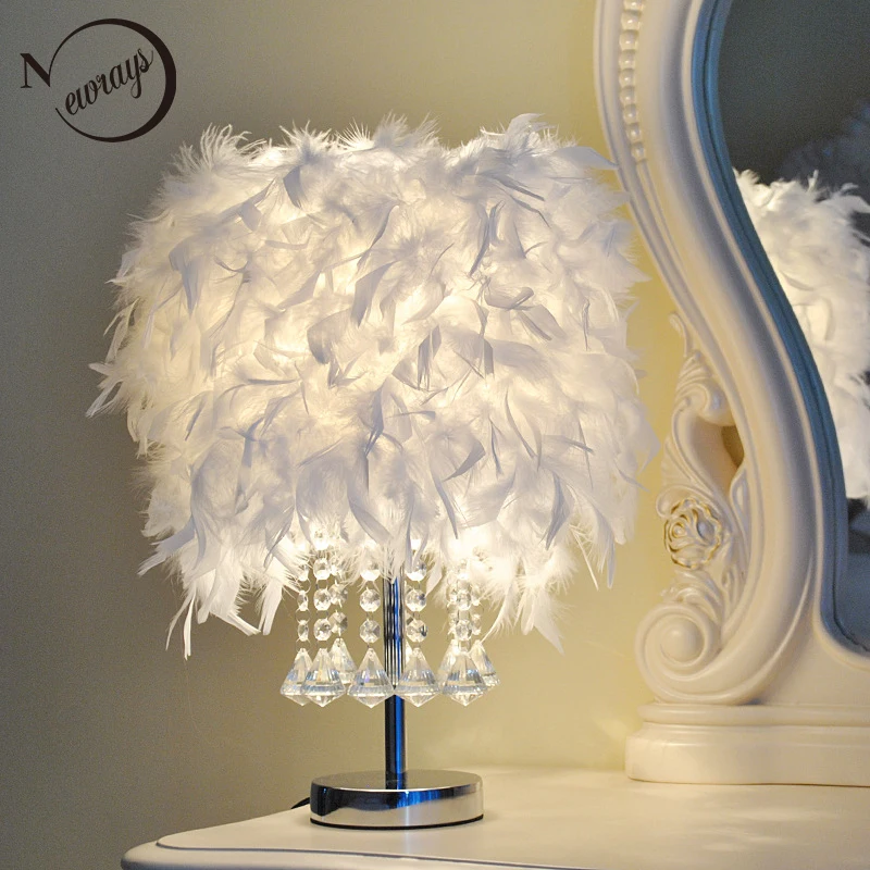Modern feather crystal hand knitted desk light E27 220V LED knob switch table lamp for bedroom restaurant living room hotel cafe
Modern feather crystal hand knitted desk light E27 220V LED knob switch table lamp for bedroom restaurant living room hotel cafe