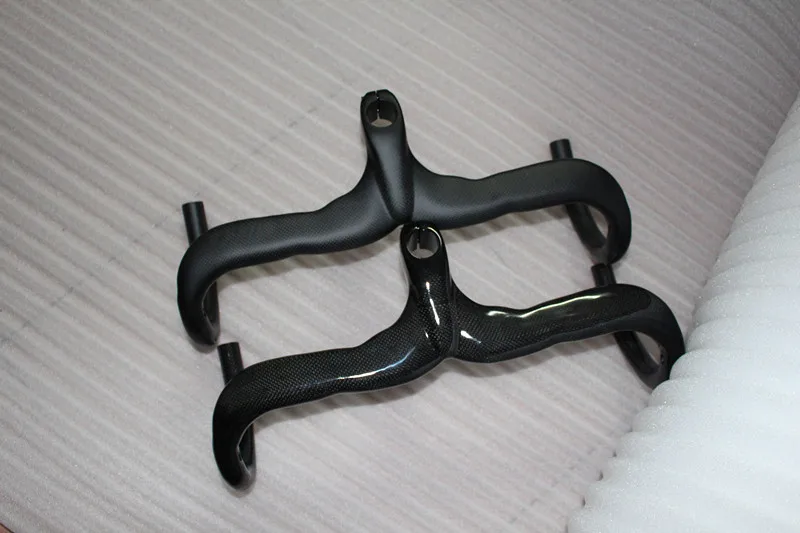 No standard / famous brand full carbon fiber bend the / road bicycle handlebar bend to one / the group / piece handlebar 320G
No standard / famous brand full carbon fiber bend the / road bicycle handlebar bend to one / the group / piece handlebar 320G