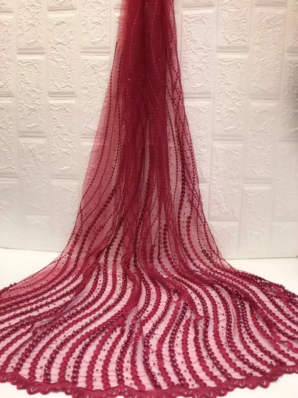 2018 African Lace High Quality French Lace Fabric With Sequins Wine Color African Lace Fabric For Nigerian Wedding CHY984
2018 African Lace High Quality French Lace Fabric With Sequins Wine Color African Lace Fabric For Nigerian Wedding CHY984