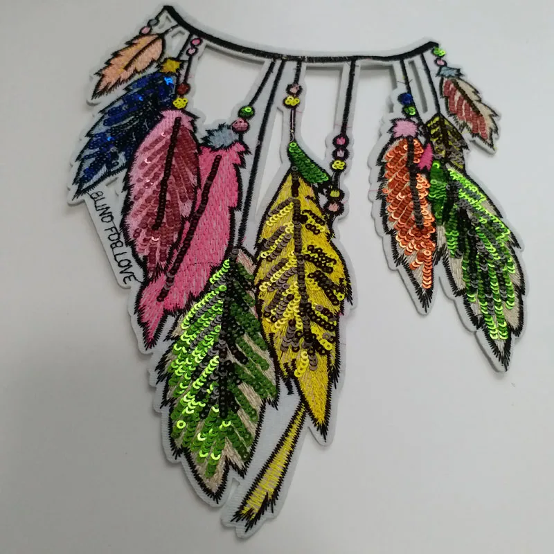 1pc indian feather sequins patches for clothing 21*25cm Embroidery sequin iron patch for clothes Sewing feather applique parches
1pc indian feather sequins patches for clothing 21*25cm Embroidery sequin iron patch for clothes Sewing feather applique parches