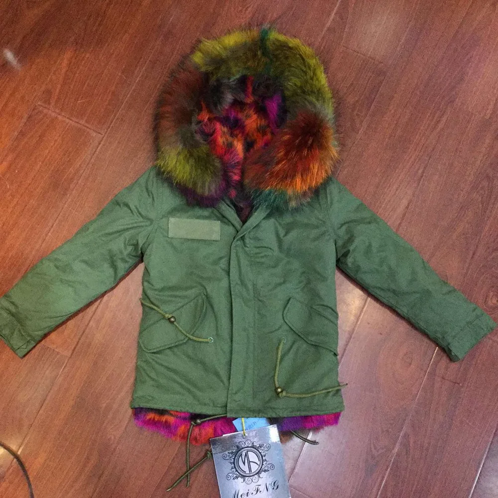 2016 newest fashion style green pakra with fake multicolor fur lined for kids winter jacket
2016 newest fashion style green pakra with fake multicolor fur lined for kids winter jacket