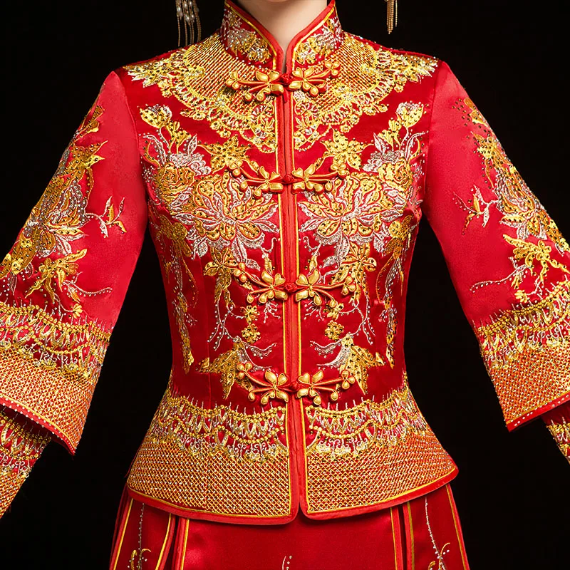 Bride Cheongsam Vintage Chinese Style Wedding Dress Retro Toast Clothing Lady Embroidery Phoenix Gown Marriage Qipao red Clothes
Bride Cheongsam Vintage Chinese Style Wedding Dress Retro Toast Clothing Lady Embroidery Phoenix Gown Marriage Qipao red Clothes