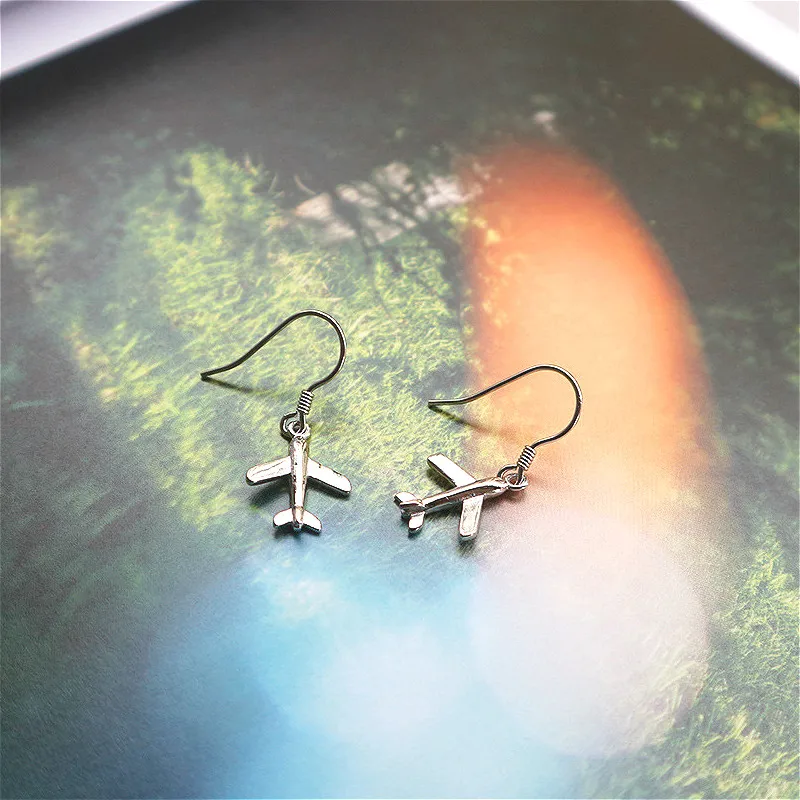 Flyleaf 2018 New 100% 925 Sterling Silver Simple Plane Drop Earrings Jewelry Earrings For Women Vintage Earrings
Flyleaf 2018 New 100% 925 Sterling Silver Simple Plane Drop Earrings Jewelry Earrings For Women Vintage Earrings