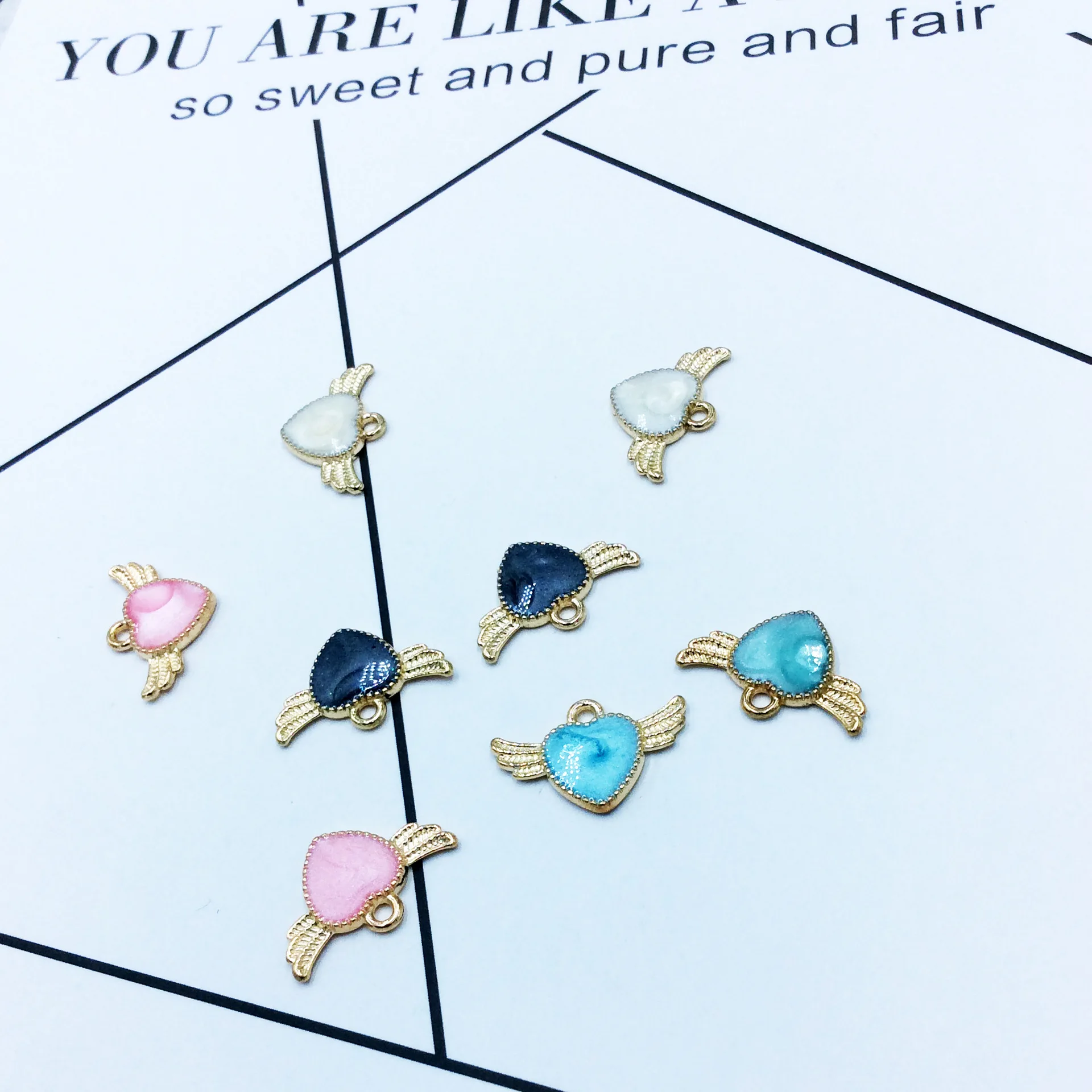 50pcs enamel pearly-lustre love wings pendants charms 14*21.5mm Handmade Jewelry Making earring bracelet necklace keychain DIY
50pcs enamel pearly-lustre love wings pendants charms 14*21.5mm Handmade Jewelry Making earring bracelet necklace keychain DIY