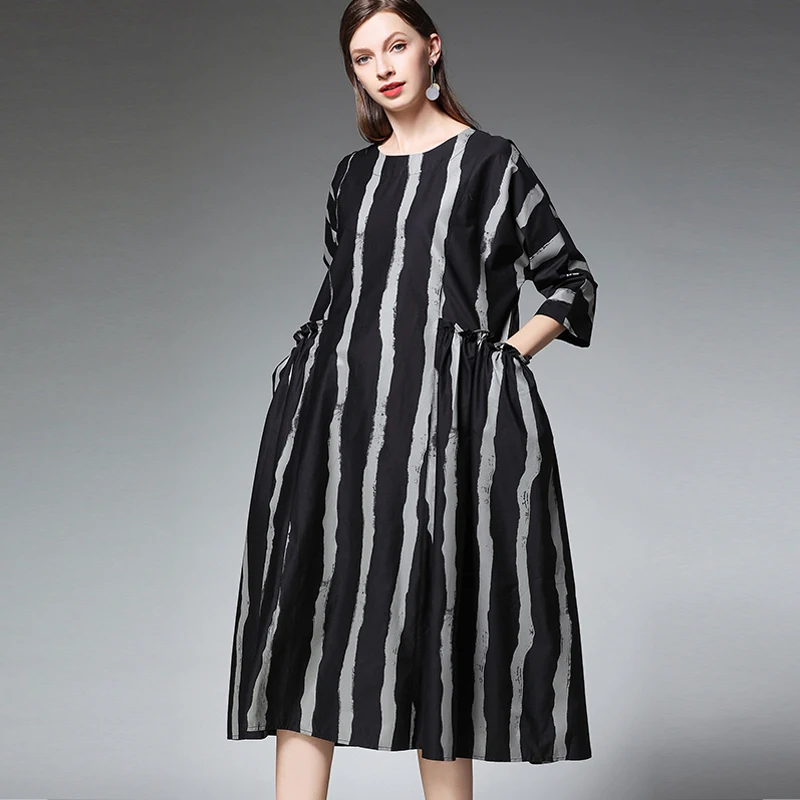 Cotton Dresses Summer Striped Women 2020 Black Loose Casual Elegant Party Boho Dresses Big Pocket Oversized Female Dress 4XL
Cotton Dresses Summer Striped Women 2020 Black Loose Casual Elegant Party Boho Dresses Big Pocket Oversized Female Dress 4XL
