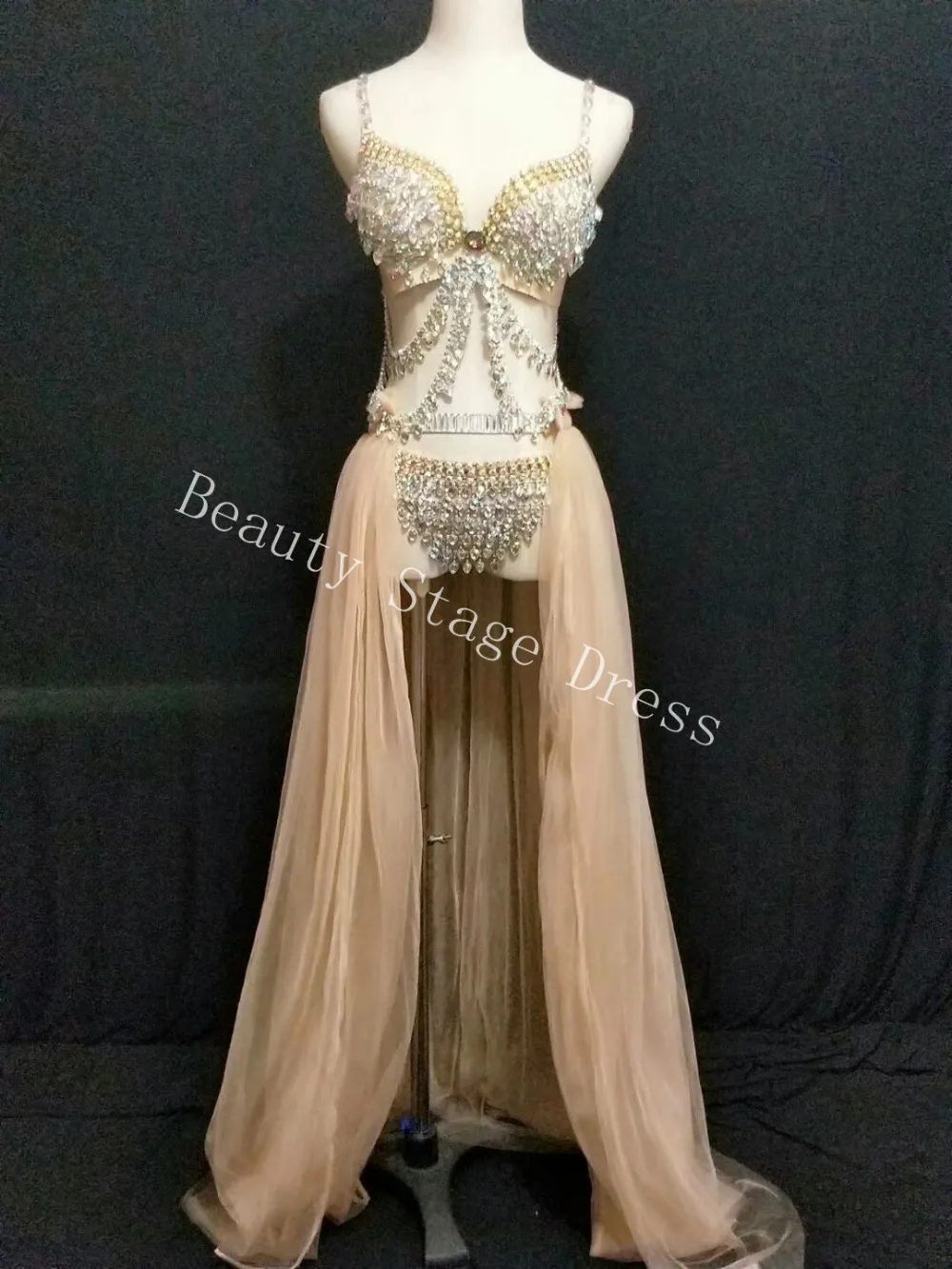 Sparkly Colorful Rhinestones Bra Short Long Tail Sexy Bikini Outfit Set Nightclub Singer Dance Outfit Women's Birthday Clothes
Sparkly Colorful Rhinestones Bra Short Long Tail Sexy Bikini Outfit Set Nightclub Singer Dance Outfit Women's Birthday Clothes