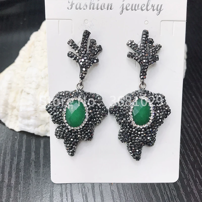 2018 new boutique European and American luxury retro palace style mixed quartz personality earrings pendant female
2018 new boutique European and American luxury retro palace style mixed quartz personality earrings pendant female