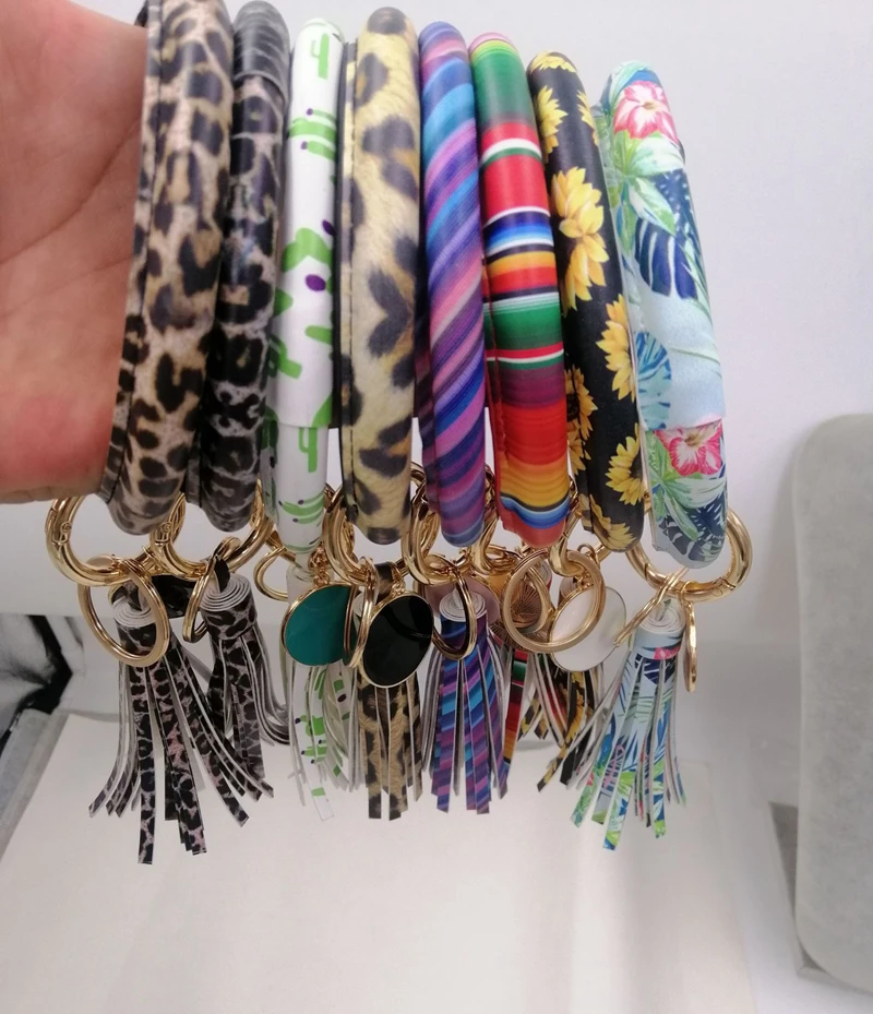 60pcs Mixed Colors Pu Leather O Key Chain Custom Circle Tassel Wristlet Keychain Women Girl Keyring Wrist Strap
60pcs Mixed Colors Pu Leather O Key Chain Custom Circle Tassel Wristlet Keychain Women Girl Keyring Wrist Strap