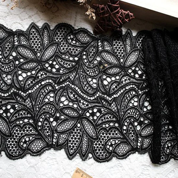 10 Yards stretch lace trim black / white flower Elastic lace, bridal belts, headwear DIY 17cm width
10 Yards stretch lace trim black / white flower Elastic lace, bridal belts, headwear DIY 17cm width