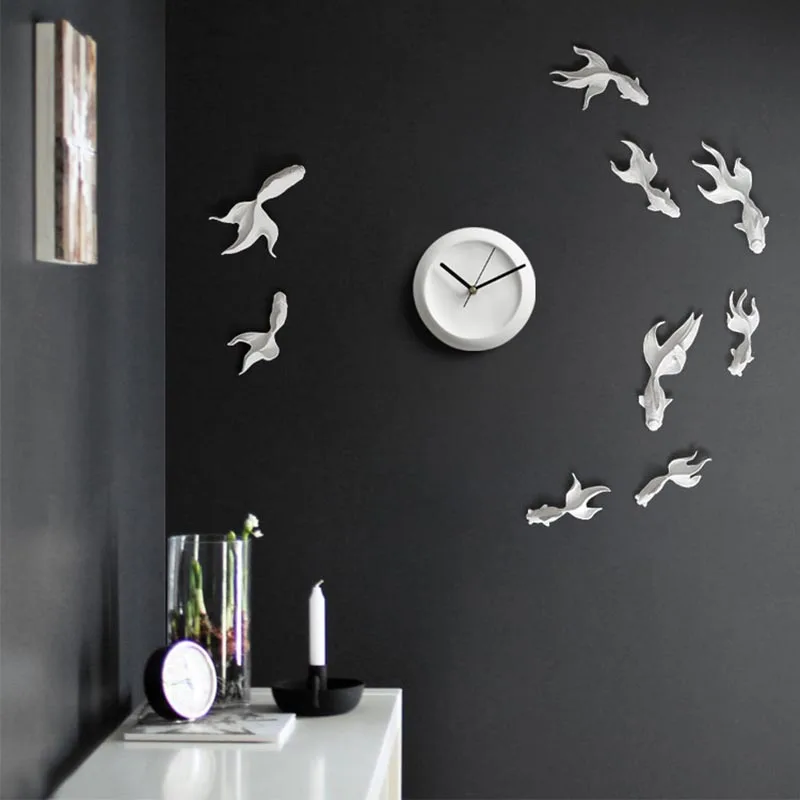 Northern Europe Style Resin Magpie Goldfish Modern Quartz Wall Clocks Living Room Decoration Crafts Glass Clock Mirror Surface
Northern Europe Style Resin Magpie Goldfish Modern Quartz Wall Clocks Living Room Decoration Crafts Glass Clock Mirror Surface