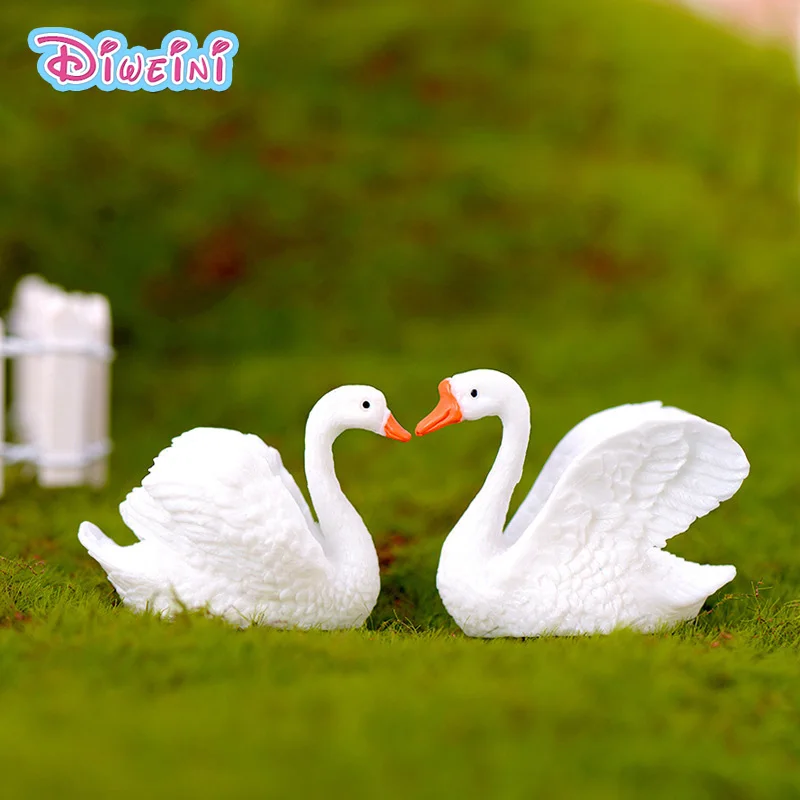 Simulation Love White Swan Miniature Figurine cartoon Birds toy Figure animal model DIY Accessories Doll House Resin Decoration
Simulation Love White Swan Miniature Figurine cartoon Birds toy Figure animal model DIY Accessories Doll House Resin Decoration