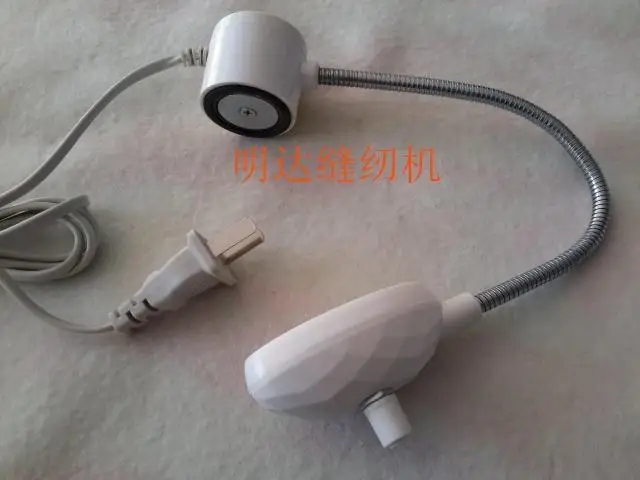 High quality industrial sewing machine light 110v-250v 19 led lights all copper wires. Soft light without glare can be adjusted
High quality industrial sewing machine light 110v-250v 19 led lights all copper wires. Soft light without glare can be adjusted