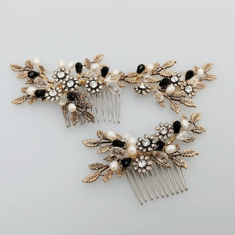 Vintage Crystal Bridal Hair Comb Set Antique Gold Handmade Wedding Headpiece Wholesale Brides Hair Accessories 2017 New 2pcs/set
Vintage Crystal Bridal Hair Comb Set Antique Gold Handmade Wedding Headpiece Wholesale Brides Hair Accessories 2017 New 2pcs/set