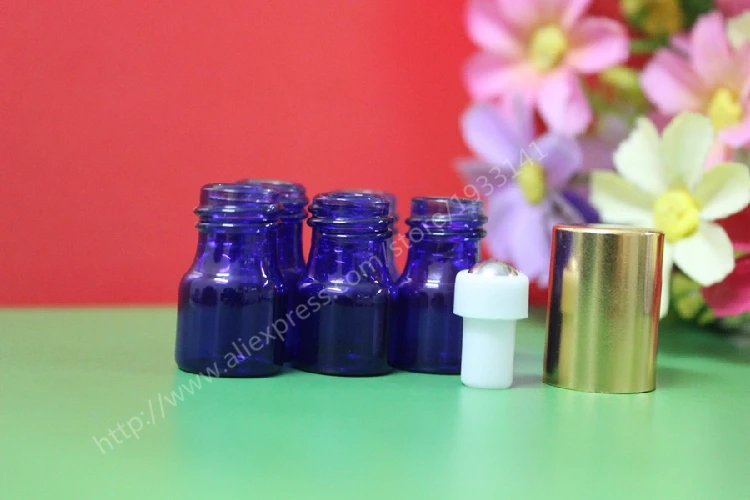 300pcs 1ml blue roll on roller bottles for essential oils roll-on refillable perfume bottle deodorant containers with gold lid
300pcs 1ml blue roll on roller bottles for essential oils roll-on refillable perfume bottle deodorant containers with gold lid
