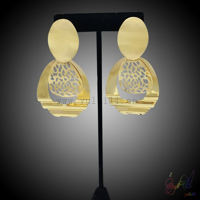 Yulaili Free Shipping Fashion Jewelry High Quality Round Design Ladies Costume Copper Earrings
Yulaili Free Shipping Fashion Jewelry High Quality Round Design Ladies Costume Copper Earrings