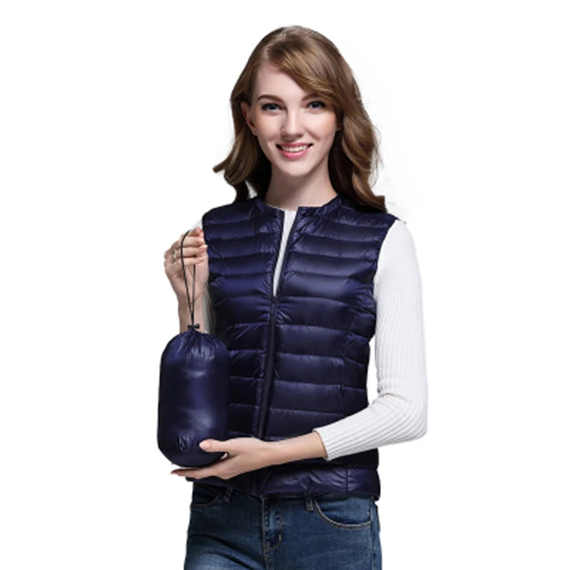 2018 new Women down Vest Ultra Light 90% white duck Down Vests Sleeveless round Collar Jacket Zippers Warm vest Women RE0782
2018 new Women down Vest Ultra Light 90% white duck Down Vests Sleeveless round Collar Jacket Zippers Warm vest Women RE0782